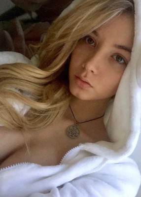 Проститутка Лисбетт